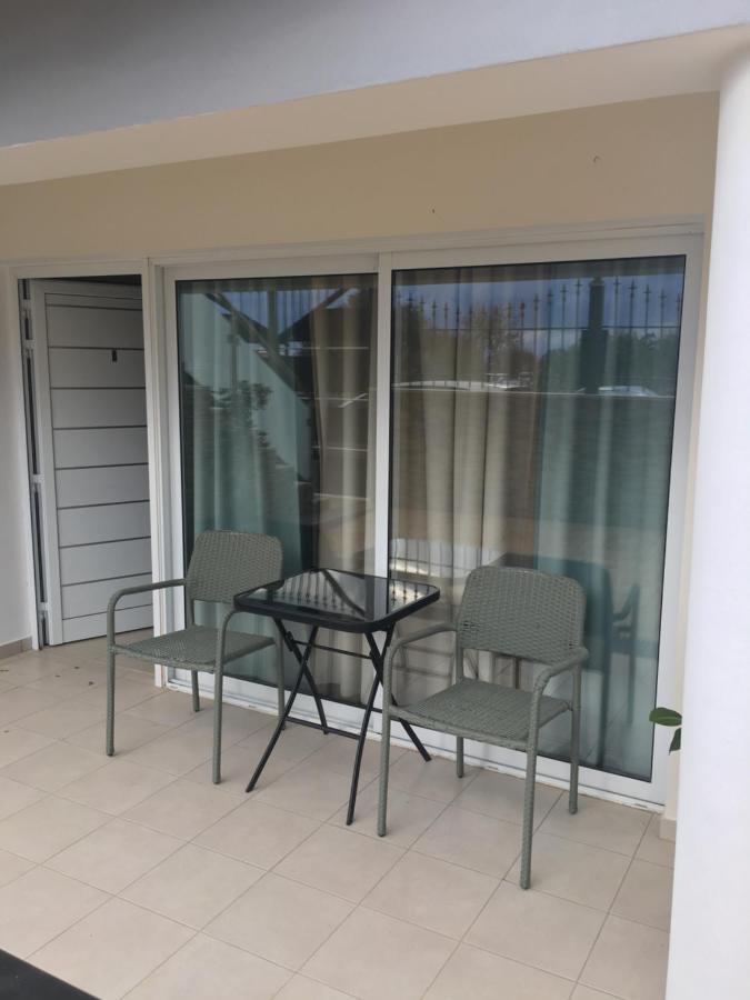 Livadia Studio Пафос Экстерьер фото