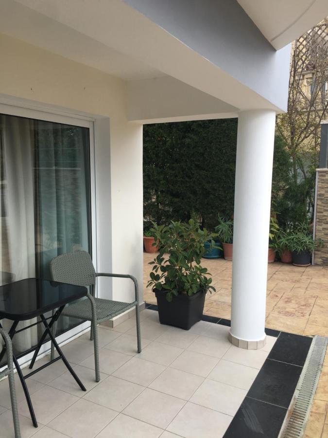 Livadia Studio Пафос Экстерьер фото