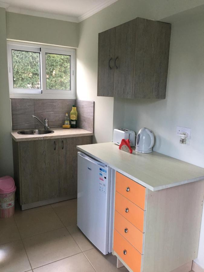 Livadia Studio Пафос Экстерьер фото
