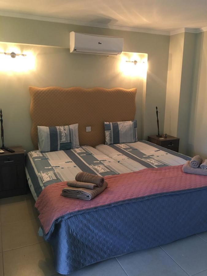 Livadia Studio Пафос Экстерьер фото