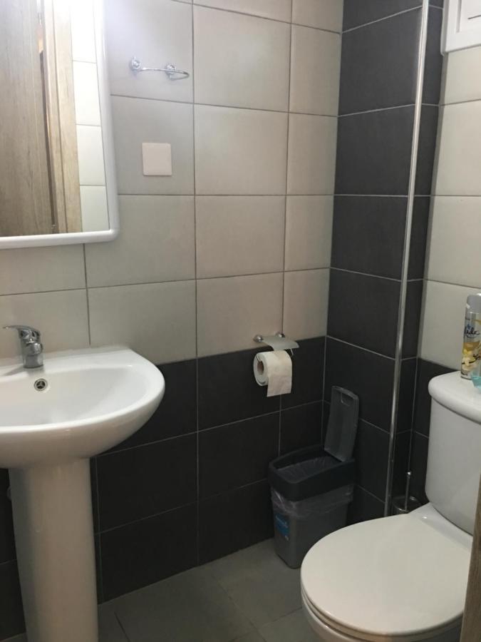 Livadia Studio Пафос Экстерьер фото